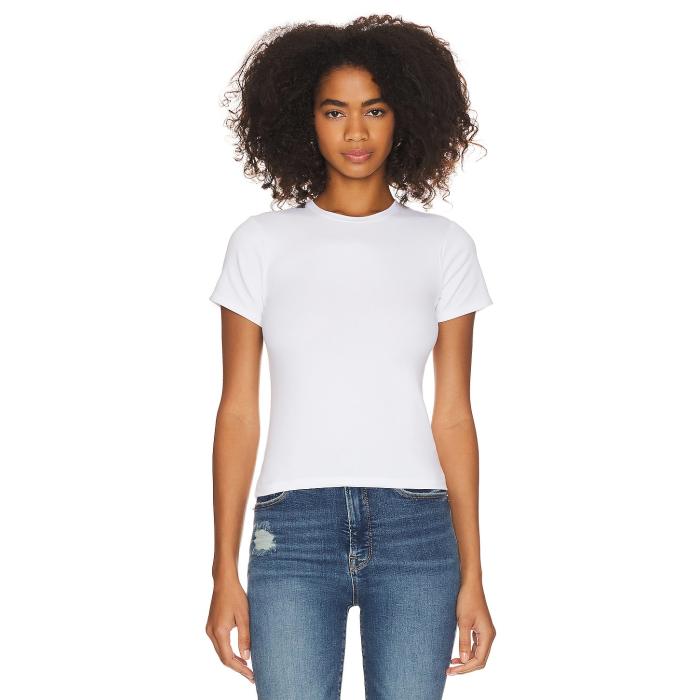 グッドアメリカン Good American 【 Baby T-Shirt Women White001 】 Tシャツ レディースファッション トップス Tシャツ カットソー レディース