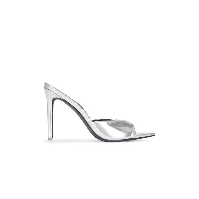 Black Suede Studio 【 Brea Mule Women Silver Mirror Metallic 】 レディース Silver しろがね色・しろがね色