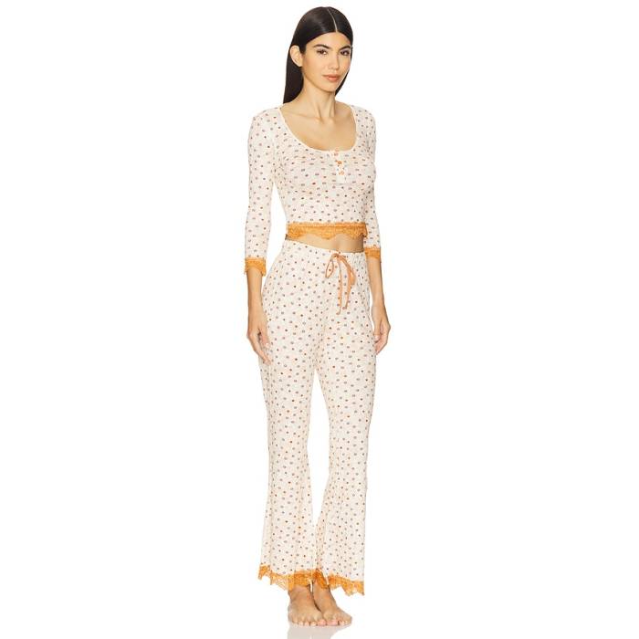 フリーピープル Free People 【 X Intimately Fp Stolen Dance Sleep Set In Cream Combo Women Cream Combo 】 社交ダンス 皮膚軟化剤 レディース 皮膚軟化剤