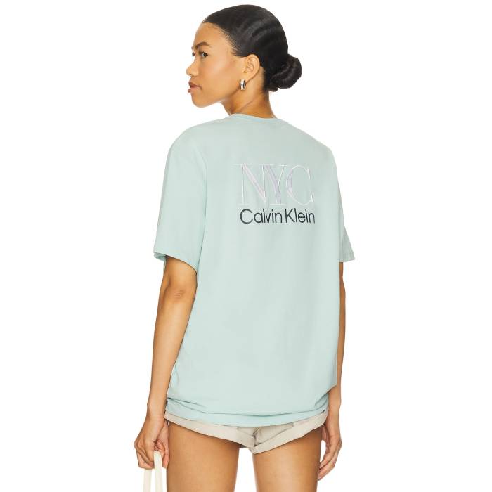 カルバンクライン Calvin Klein 【 Embroidered Nyc Back Crewneck Tee Unisex Harbor Gray 】 Tシャツ レディースファッション トップス Tシャツ カットソー ユニセックス gray 灰色・グレー・グレイ