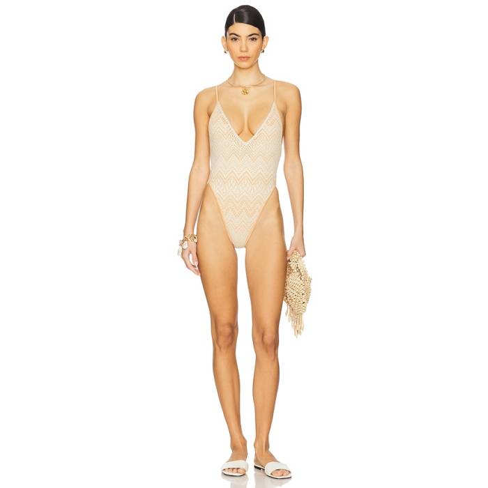 フリーピープル Free People 【 X Revolve X Free-Est Crochet Amber One Piece Women Sand 】 レディース 砂色・サンド|スニケス
