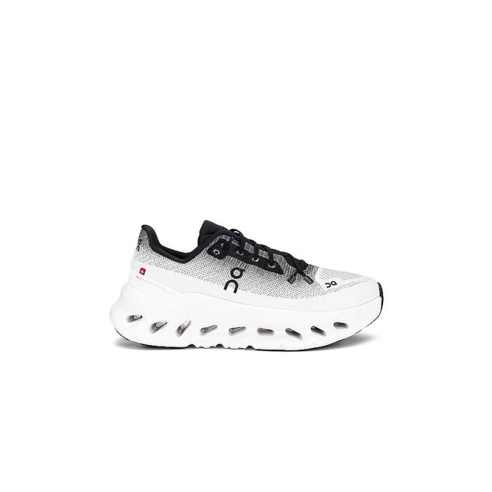 オン On 【 Cloudtilt Sneaker Women Black \u0026Amp; Ivory 】 靴 スニーカー レディース 黒いこと 黒いこと 象牙色