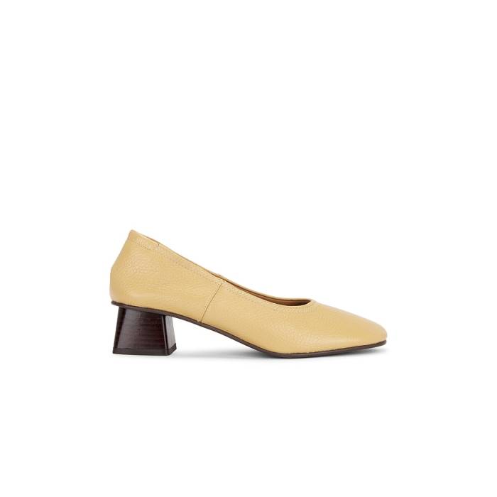 Flattered 【 Zac Heel Women Biscotti Grained Leather 】 踵 レディース なめし革