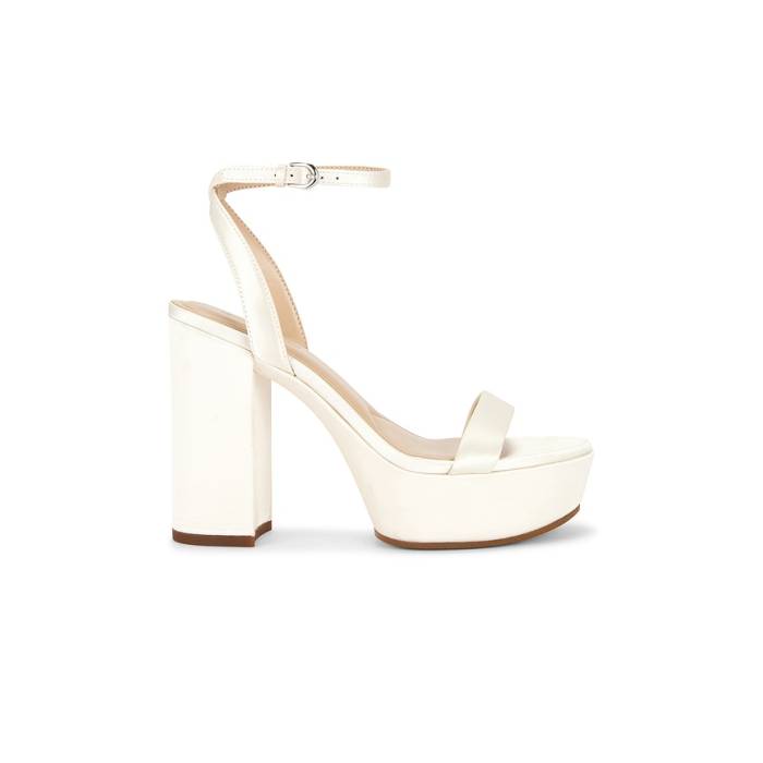 Favorite Daughter 【 Ruby Sandal Women Ivory 】 レディース 象牙色