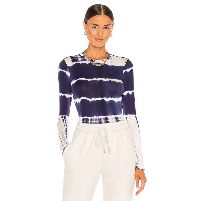 Superdown 【 Dawn Long Sleeve Top Women Blue \u0026Amp; White 】 Sleeve 捩り レディース 青み 青色 白いこと 白いこと