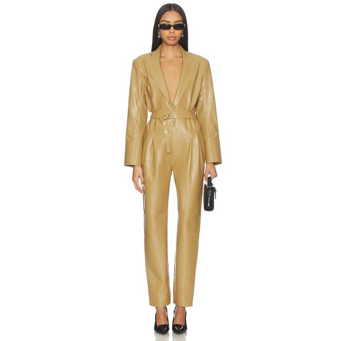 Norma Kamali 【 Easy Fit Single Breasted Tapered Leg Jumpsuit Women Camel 】 ジャンプスーツ レディース camel キャメル|スニケス
