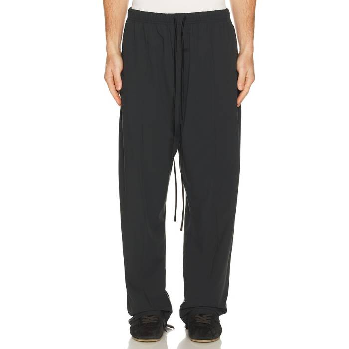 Fear Of God Essentials 【 Relaxed Track Pant Men Vintage Black 】 貨物自動車 ズボン下 メンズ vintage ビンテージ・ヴィンテージ 黒いこと 黒いこと
