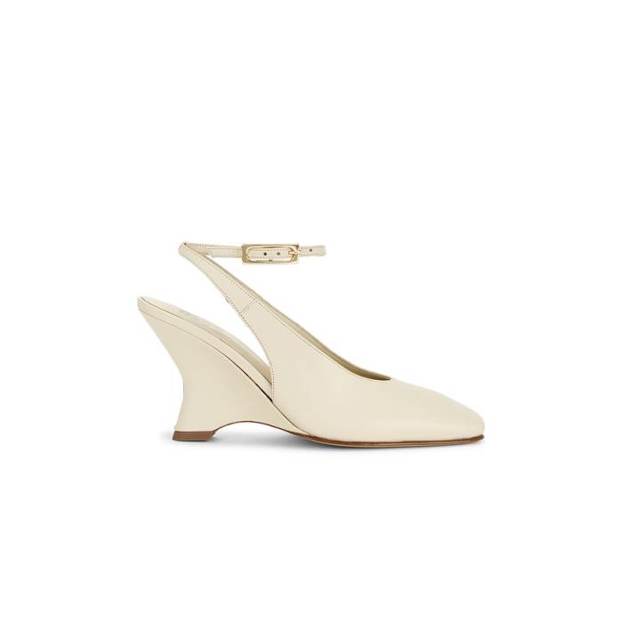 Gia Borghini 【 Valerie Pump Women Ivory 】 揚水機 レディース 象牙色