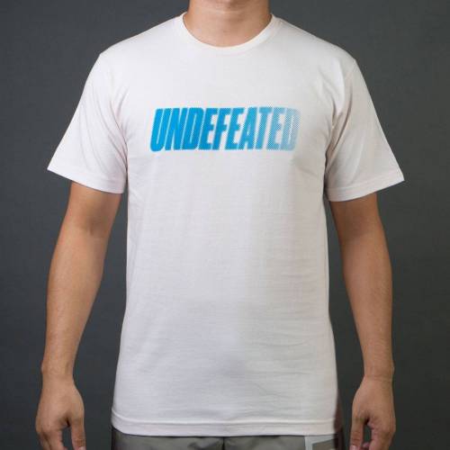 アンディフィーテッド スピード Tシャツ ピンク メンズ 【 UNDEFEATED MEN SPEED TONE TEE (LIGHT PINK) / LIGHT PINK 】 メンズファッション トップス カットソー