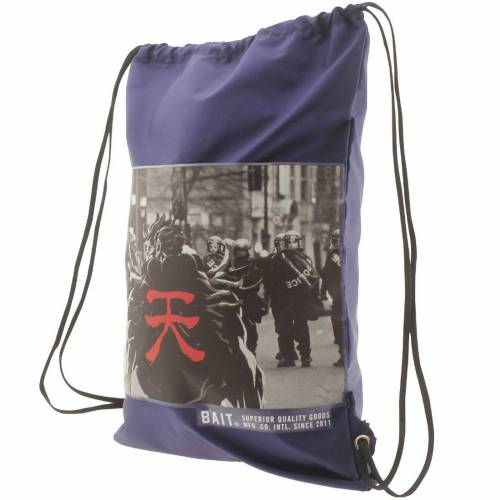 ベイト ストリート ファイター バッグ 青色 ブルー メンズ 【 BAIT X STREET FIGHTER AKUMA SDCC EXCLUSIVE SACHET BAG (BLUE / SAPPHIRE) BLUE SAPPHIRE 】 メンズバッグ 9,272円