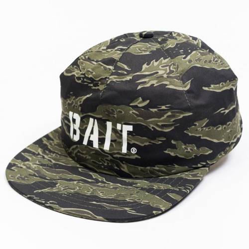 ベイト カモ柄 ロゴ メンズ 【 BAIT TIGER CAMO LOGO 1 PANEL HAT (CAMO) / 】 バッグ キャップ 帽子 メンズキャップ 帽子 ハット