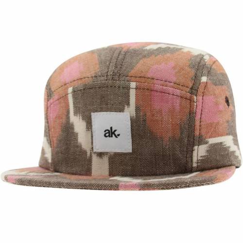 アコンプライス スナップバック バッグ キャップ キャップ 帽子 茶色 ブラウン ピンク メンズ 【 AKOMPLICE GRACE 5 PANEL SNAPBACK CAP (BROWN / PINK) BROWN PINK 】 メンズキャップ 帽子|スニケス