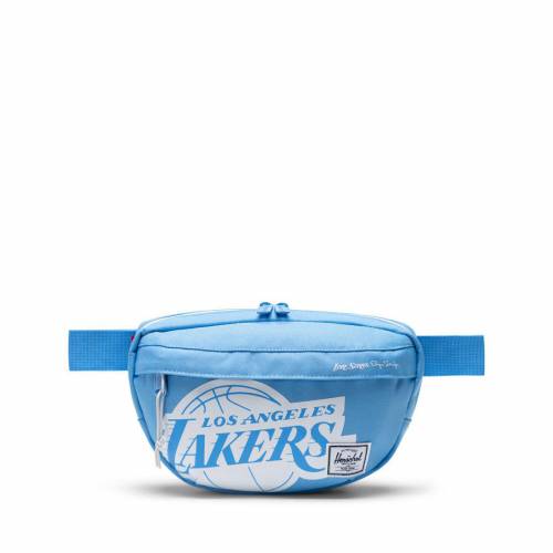 サプライ レイカーズ バッグ 青色 ブルー ハーシェルサプライ ロサンゼルス メンズ 【 HERSCHEL SUPPLY CO X NBA LOS ANGELES LAKERS NINETEEN 600D HIP BAG (BLUE / LIGHT BLUE) BLUE LIGHT BLUE 】 メンズバッグ
