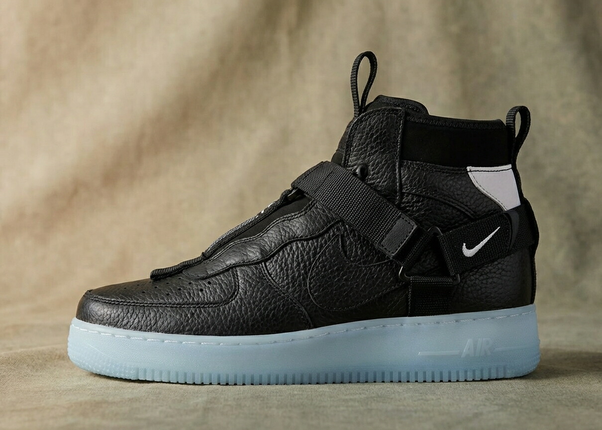 ナイキ エアフォース1 ミッド ユーティリティ メンズ スニーカー ブラック ハーフブルー NIKE AIR FORCE 1 MID