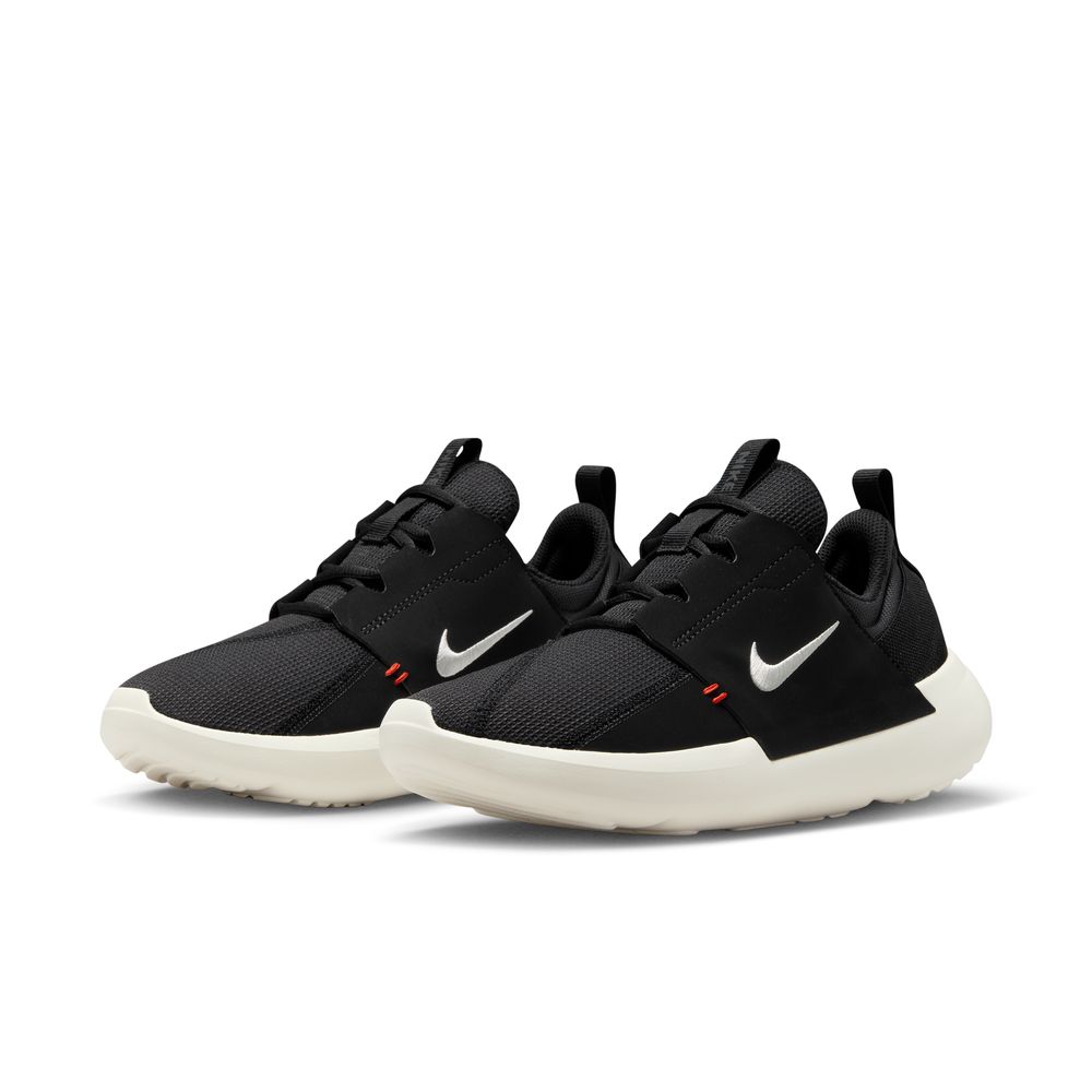 ナイキ NIKE スニーカー ウィメンズ EシリーズAD DV8405 001 通気性 クッション性 軽量 黒 E-SERIES AD