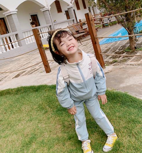 楽天市場 キッズ ベビー服 セットアップ 子供服 上下セット スポーツウェア ロングパンツ 長ズボン 男の子 女の子 長袖 ジュニア おそろい 洋服 オシャレ 100cm 110cm 1cm 130cm キッズ ベビー服 Joypot