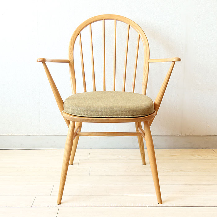 長いすの座面奥ふかさはなぜ60珊以上が好いたらしいのか？