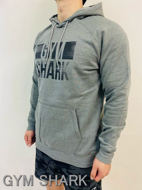 ジムシャーク パーカー メンズ スポーツ フィジーク ジムシャーク パーカー 大きいサイズ ボディビル パーカー スリムフィット ジムシャーク ストリップロゴ グラフィックフーディ フィジーク パーカー 【送料無料】【取寄】【トップス単品】