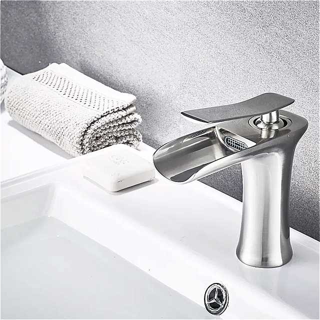 洗面器の蛇口滝ゴージャスバスルーム温水冷水ミキサー洗面台タップトイレシンククレーンシングルレバー
