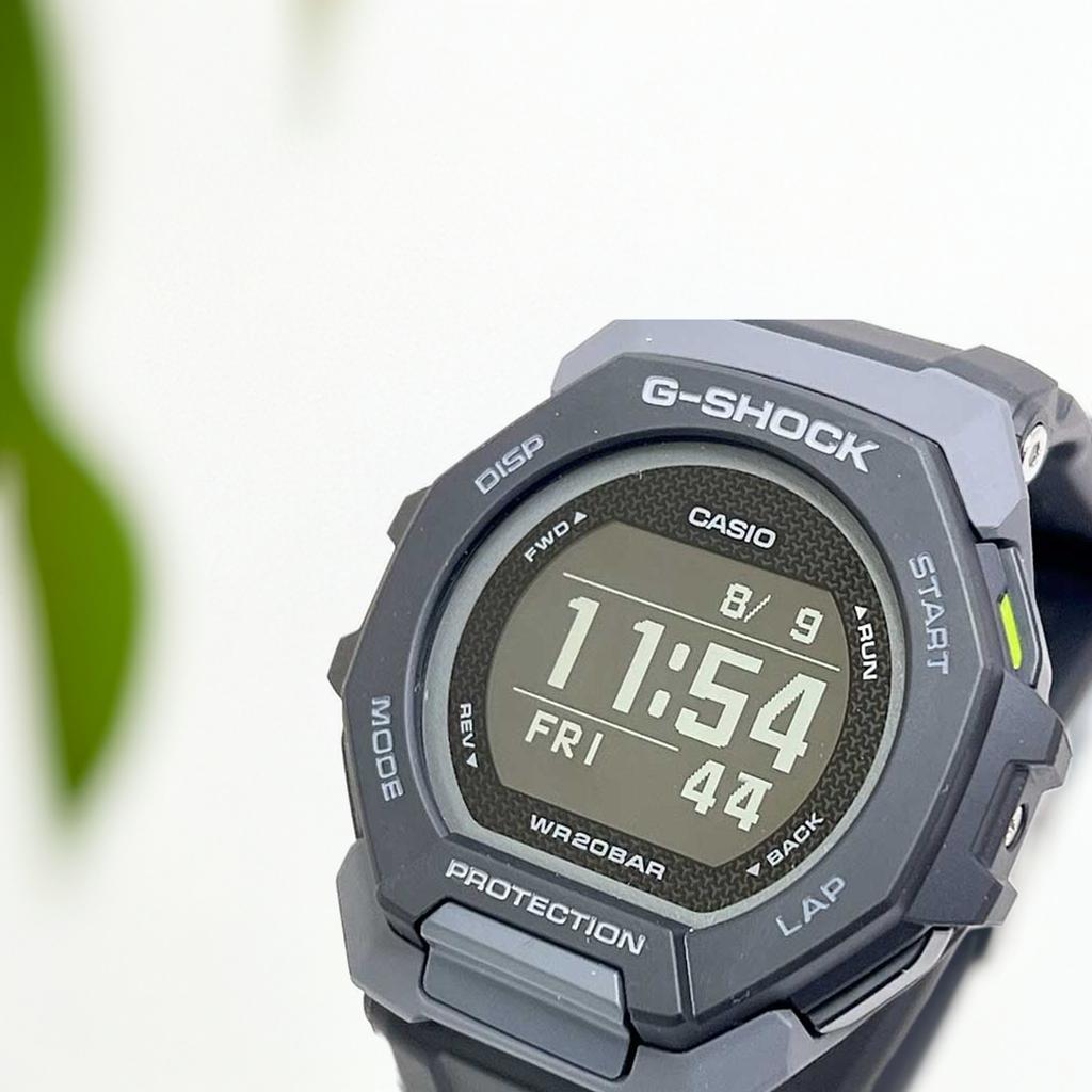 【人生と共に歩めるタフネス】新品＆安心の正規品カシオ腕時計 ジーショックG-SHOCK 国内正規品G-SQUAD Bluetooth搭載 バイオマスプラスチック採用 GBD-300-1JF メンズ ブラック 感謝の気持ち