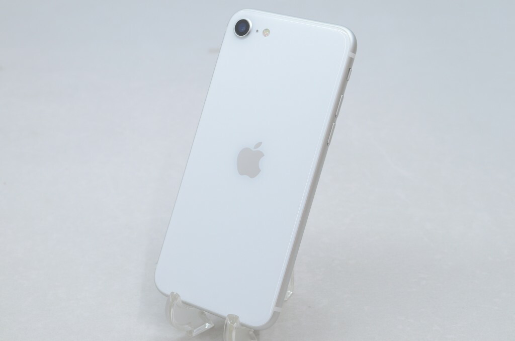 【中古】SIMフリー Apple iPhoneSE 64GB White (第2世代) A2296 MHGQ3J/A【N】 外観ランクB|中古 アウトレット Joshin日本橋店
