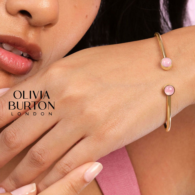 OLIVIA BURTON Trends Gemstone バングル ローズクォーツ カボション ローズゴールド ジェムストーン オリビア・バートン Rose Quartz Cabochon Rose Gold Gemstone Bangle ストーンジュエリー 天然石 繊細 上品 9,196円