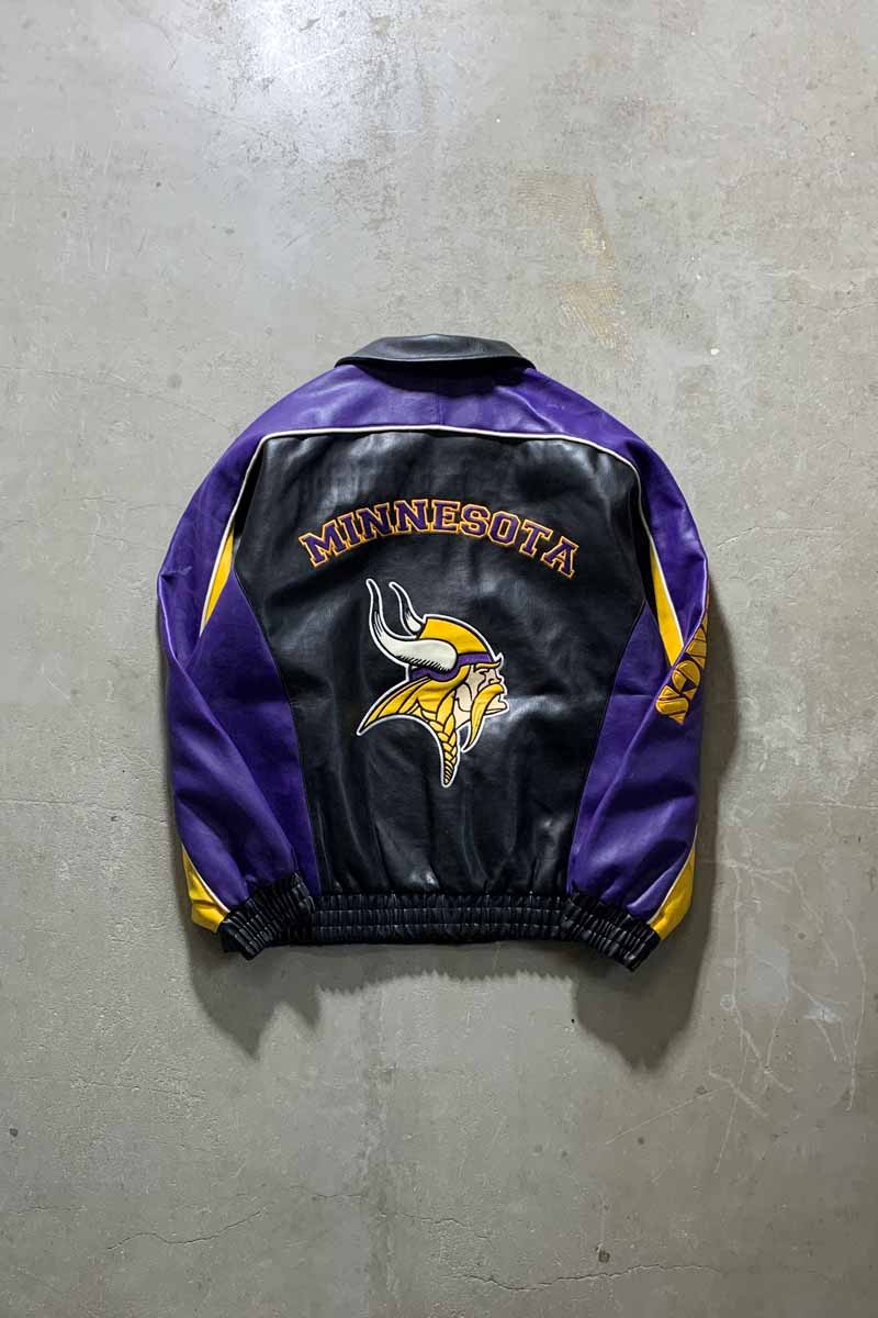 【中古】NFL (ナショナルフットボールリーグ) 90-00'S MINNESOTA VIKINGS VEGAN LEATHER JACKET 00-90年代 ミネソタ バイキングス ビーガンレザージャケット BLACK / PURPLE [SIZE: XL USED]