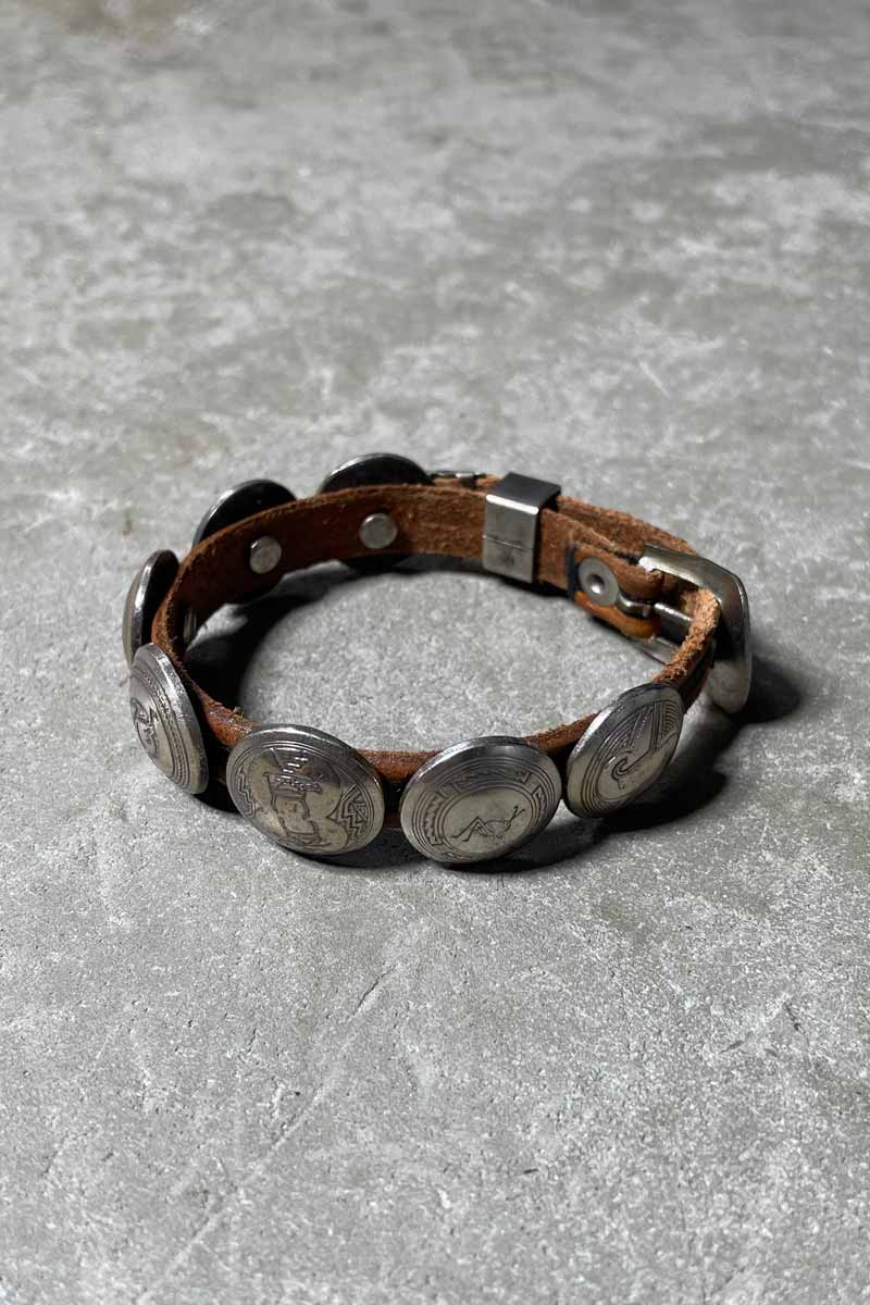 【中古】 VINTAGE SILVER JEWELRY (ヴィンテージ しろがね色 宝飾品) VINTAGE LEATHER BRACELET ヴィンテージ なめし革 腕輪 [SIZE: ONE SIZE USED]