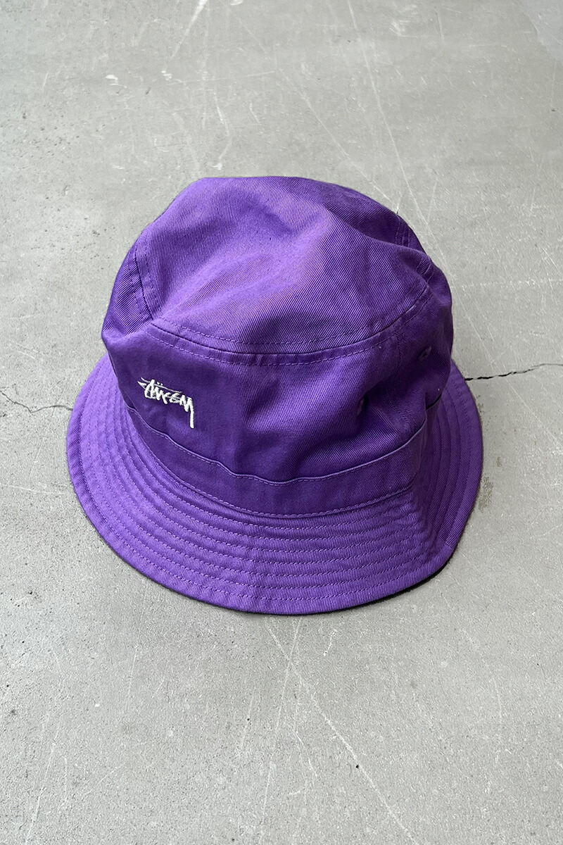 【新品未使用】STUSSY 総柄バケットハット　グレー×レッド　L/XL stussy(ステューシー) 90s 紺タグバケットハット レッド サイズ