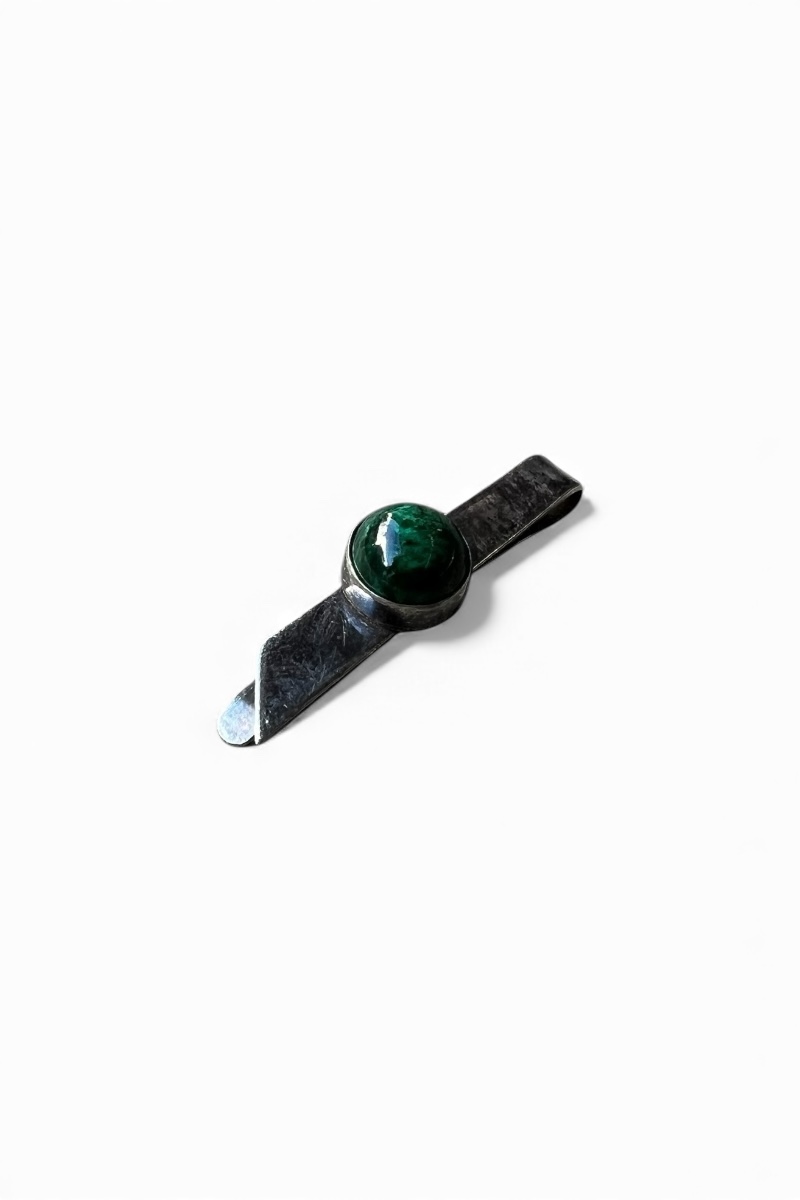 【中古】 VINTAGE SILVER JEWELRY (ヴィンテージ しろがね色 宝飾品) 925 SILVER TIE PIN W/MALACHITE 925 しろがね色 タイ王国 ピン W/マラカイト / SILVER [SIZE: ONE SIZE USED]