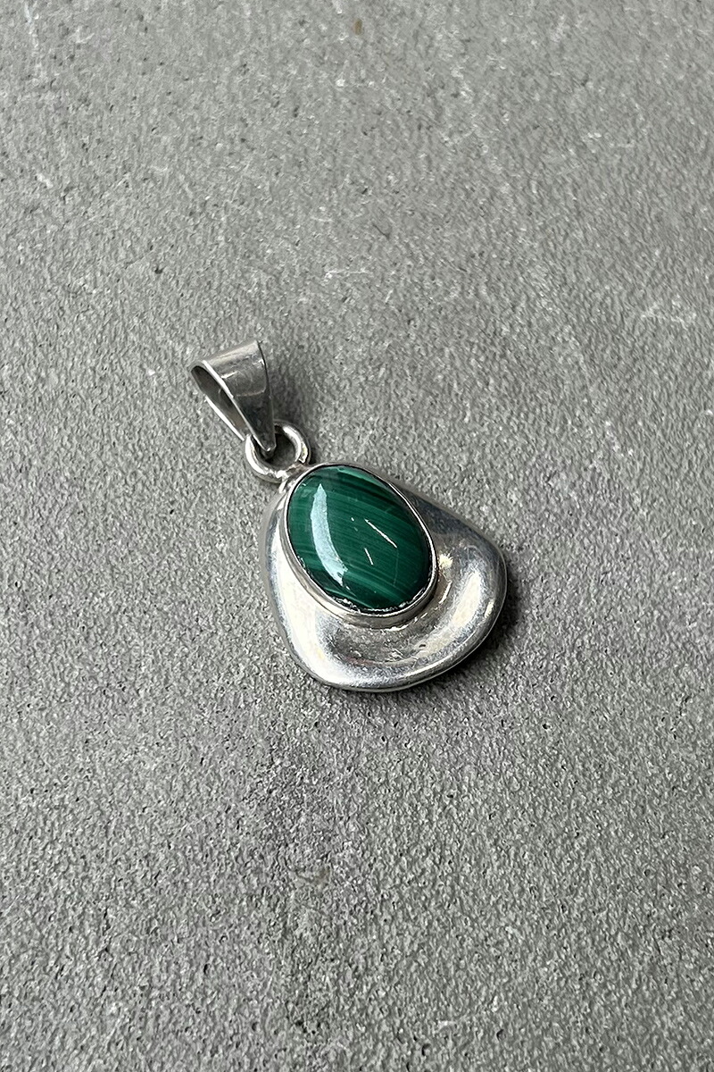【中古】VINTAGE MEXICAN JEWELRY (ヴィンテージ メキシカン ジュエリー) MADE IN MEXICO 925 SILVER PENDANT TOP W/MALACHITE メキシコ製 925 シルバー ペンダント マラカイト / SILVER [SIZE: ONE SIZE USED]