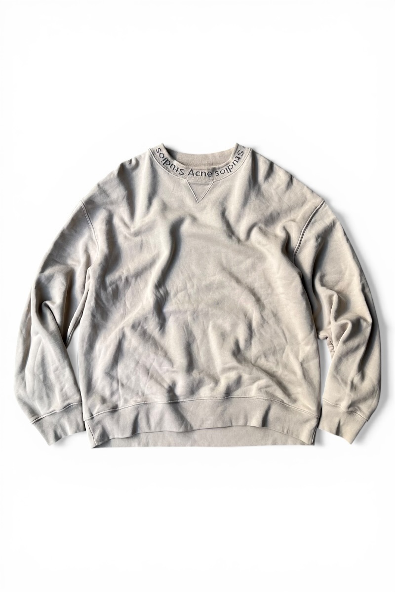 【中古】ACNE STUDIOS (アクネ ストゥディオス) MADE IN PORTUGAL MOCKNECK SWEATSHIRT ポルトガル製 モックネック スウェットシャツ / BEIGE [SIZE: M USED]｜JULIUS NYC