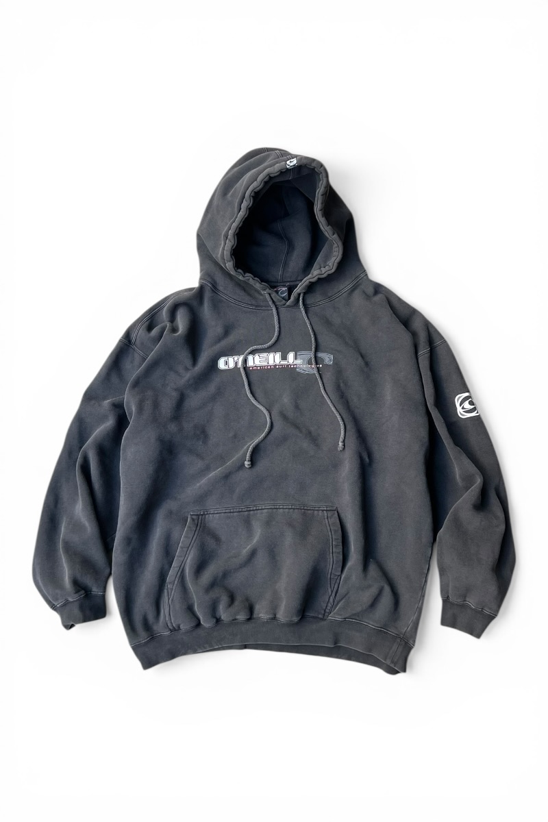 【中古】O\u0027NEILL (オニール) MADE IN RUSSIA 90\u0027S-Y2K HOODIE SWEATSHIRT FADEDE BLACK ロシア帝国製 90-00年月日 フーディー トレーナー フェイド 黒いこと / BLACK [SIZE: XL USED]