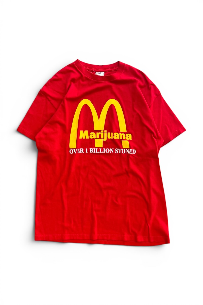 【中古】DELTA (三角州) Y2K EARLY 00\u0027S MACDONALD\u0027S PARODY MARIJUANA T-SHIRT 00年月日 マクドナルド パロディー マリファナ プルオーバー / RED [SIZE: L USED]