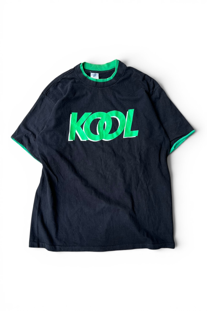 【中古】OTHER BRAND MADE IN USA 90\u0027S KOOL TABACCO ADVERTISING RINGER T-SHIRT USA製 90年月日 冷やりとした 葉巻きタバコ 広告業 リンガー プルオーバー / BLACK [SIZE: L USED]