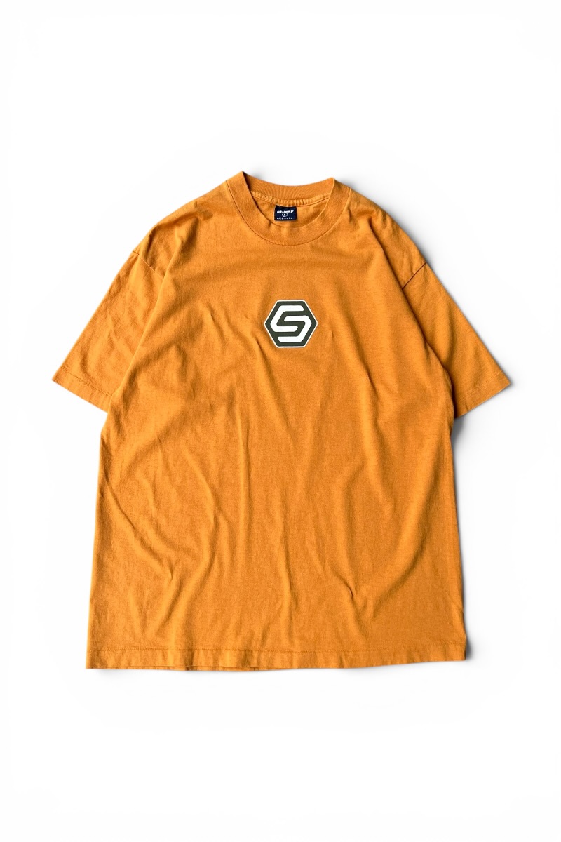 【中古】OLD STUSSY(年寄りの ステューシー) MADE IN USA 90\u0027S SS-LINK HEX LOGO SKATE BOADING T-SHIRT USA製 90年月日 SS繋がり ロゴタイプ スケートボーディング ティーシャツ / YELLOW [SIZE: L USED]