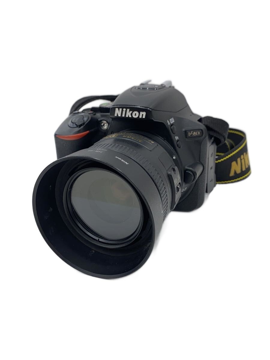 【中古】Nikon◆デジタル一眼写真機 D5600 18-55 VR 水晶体一揃いの道具【写真機】