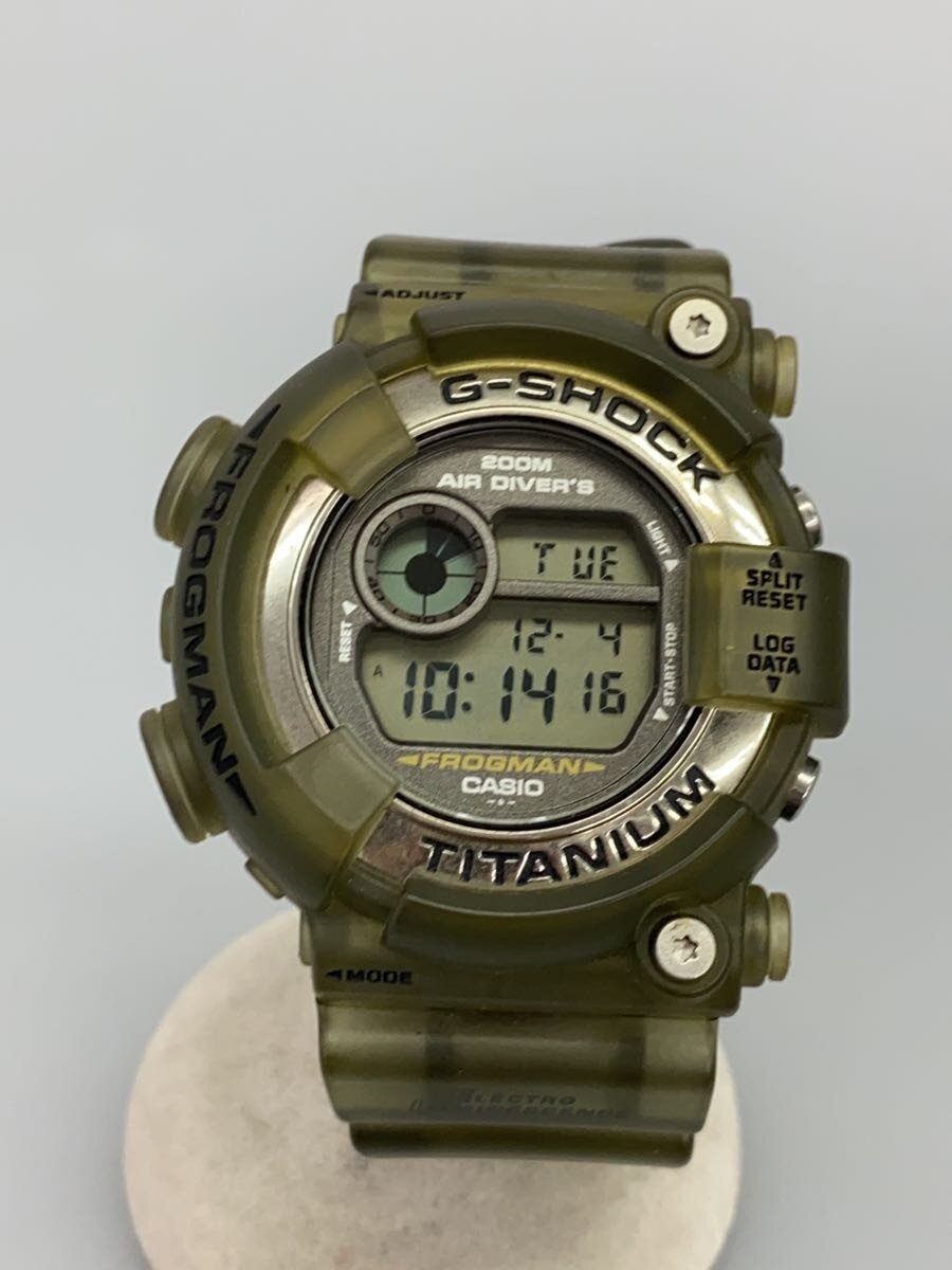 【中古】CASIO◆ソーラーウオッチ/デジタル/天然ゴム/SLV/KHK/DW-8200//【服飾雑貨他】