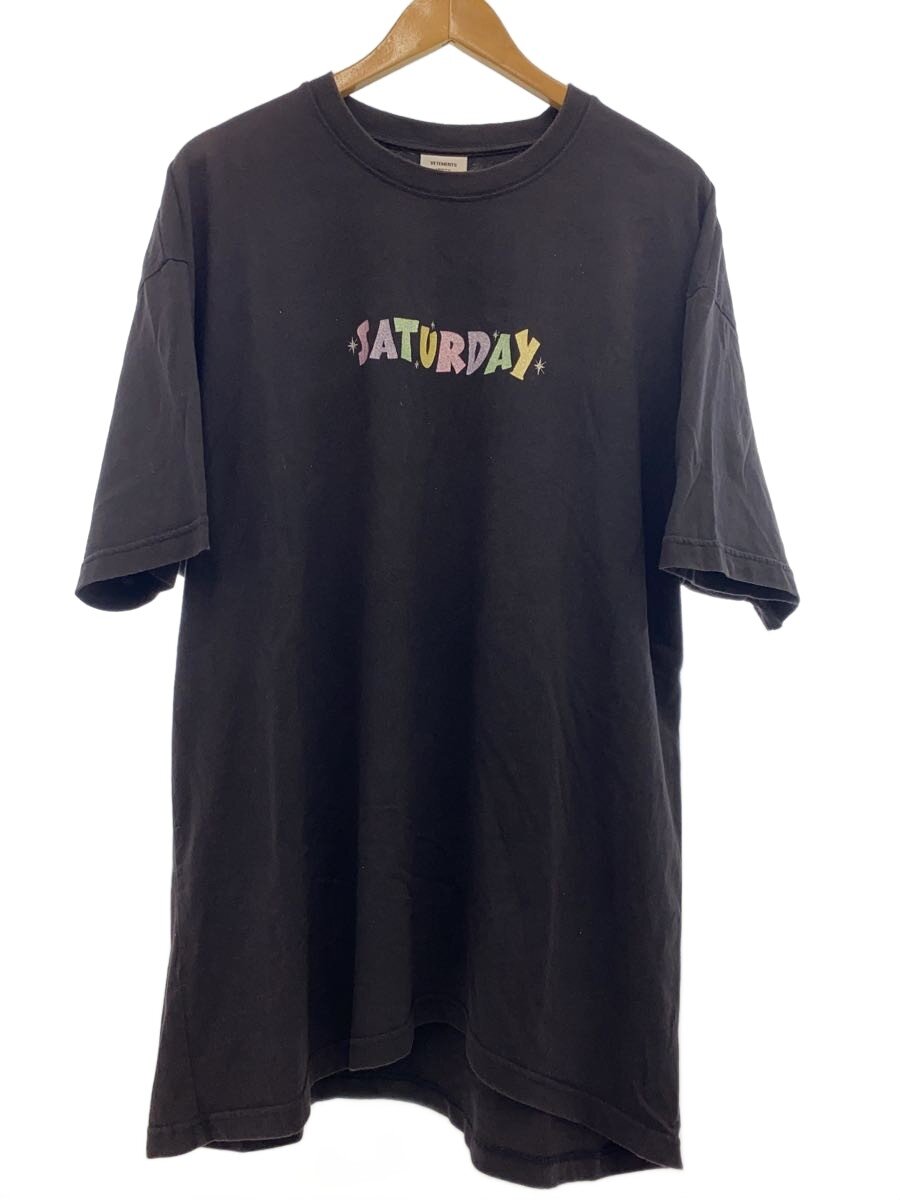 【中古】VETEMENTS◆ティーシャツ/Saturday Weekday T-Shirt/M/綿織物/黒いこと/18AW/労働者の一団のど首/ロゴタイプT//【メンズウェア】