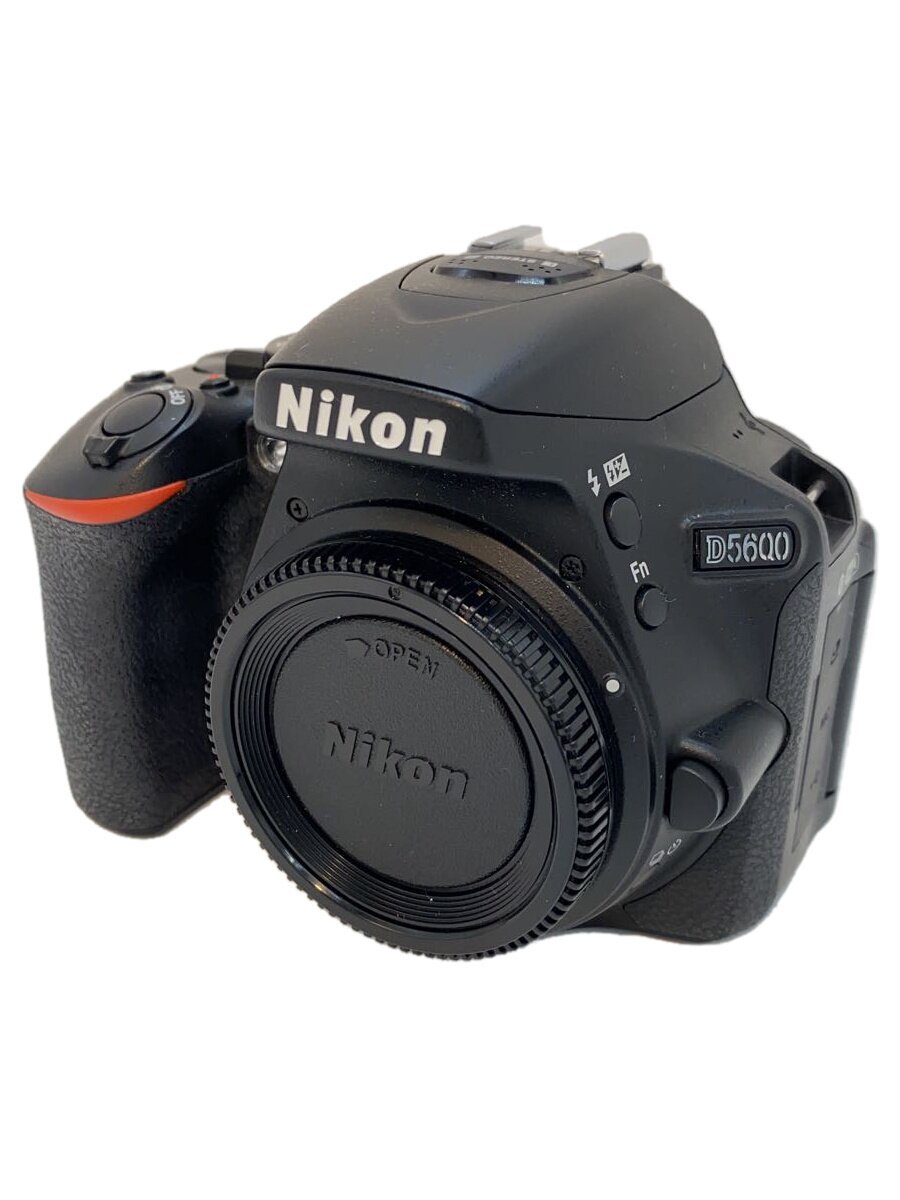 【中古】Nikon◆一眼レフデジタルカメラ/D5600/ダブルズームキット【写真機】