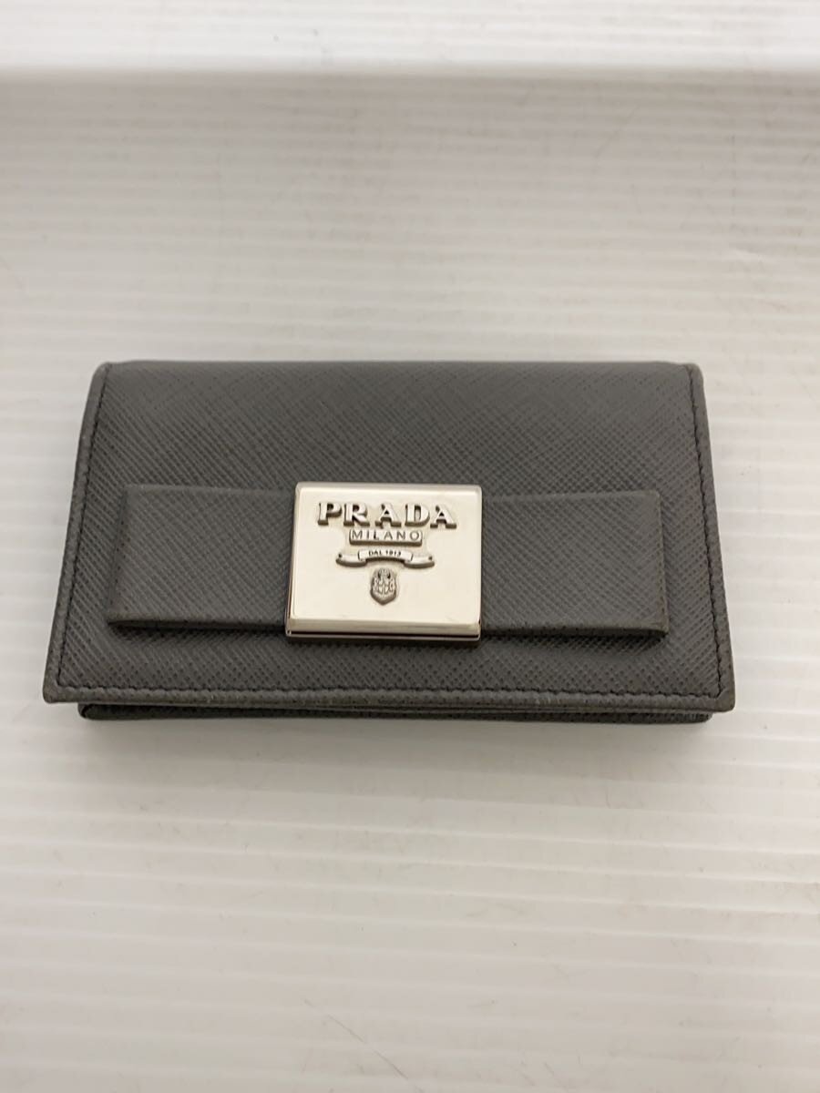 【中古】PRADA◆サフィアーノ/フィオッコ/歌留多容れもの/GRY/無地/メンズ【服飾雑貨他】