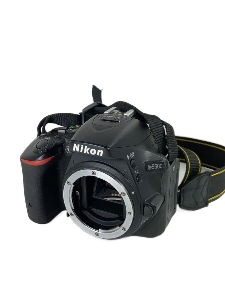 【中古】Nikon◆デジタル一眼写真機 D5500 ダブルズームキット [黒いこと]【写真機】