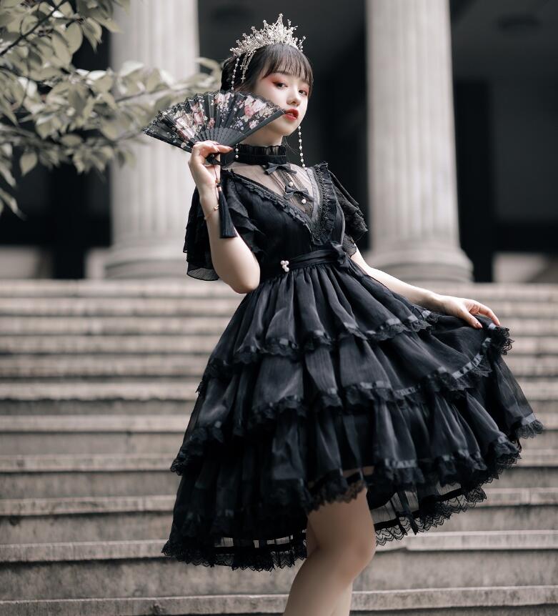 ワンピース ロリータ ドレス ゴシック ロリータ ワンピース ゴスロリ ドレス 可愛い 半袖 膝丈 ワンピース Lolita 裾フリル レース リボン お姫様ドレス 胸元セクシー 花嫁ドレス スカラップ 文化祭 イベント ハロウィン コスプレ衣装 仮装 変装 レディース 女子 白 黒