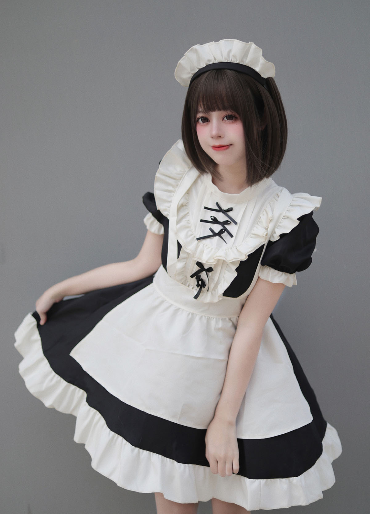 楽天市場】メイド服 半袖 メイドコス クラシックの黒白配色 大人 膝丈