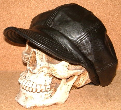 黒レザーキャスケット　ジルサンダー　Mサイズ 黒レザーキャスケット ジルサンダー Mサイズ 黒レザーキャスケット