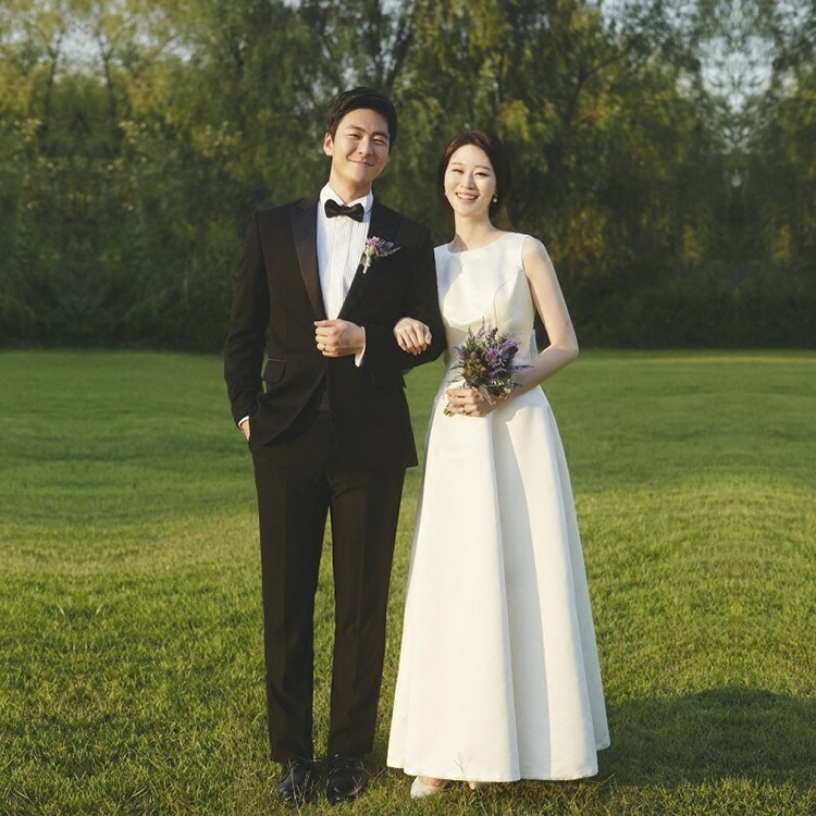 白 ウェディングドレス ノースリーブ  wedding きつい A伝達ルート御召しもの ラウンドのど首 花嫁御寮御召しもの フォーマル 衣裳 二次会 花嫁御寮 二次会ウェディングドレス レディース御召しもの 前撮り 外国で挙げ 購入注文お手伝いさんも能力のある【XS～3XL】