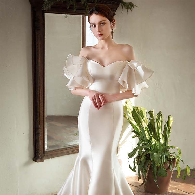 楽天市場】ウェディングドレス マーメイド☆A166☆光沢感サテン