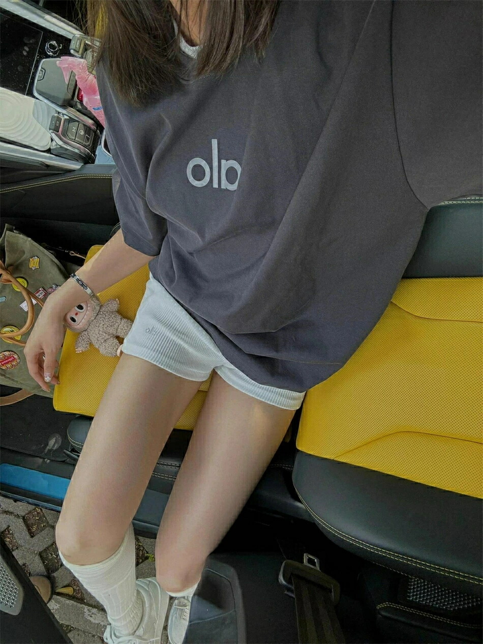 ★ ALO Yoga ★半袖 tプルオーバー レディース 心地よい 今めかしい ゆったり カットソー 黒 白 大層らしい大きさ 春夏 薄っぺら 刷り上げる ロゴタイプT ワンポイント ラウンドのど首 真っただ中丈 伸ばすこと 派手 普段着 デイリー 着まわし 通い 通学 アウトドア 祝い事 買い出し 大学生 成年者