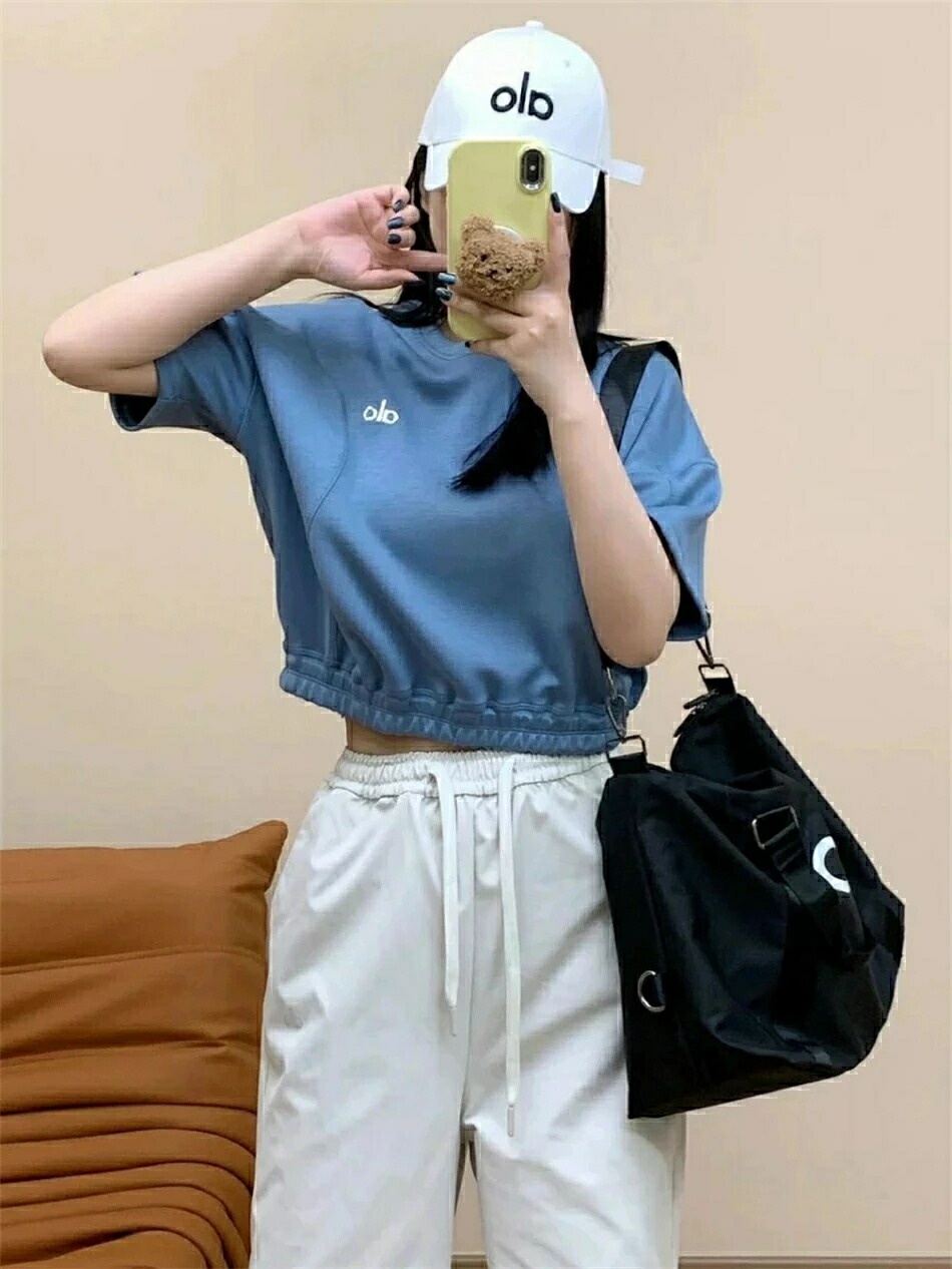 【 SALE10%OFF】★ ALO Yoga ★半袖 tプルオーバー レディース ティーシャツ レディース カットソー 成年者 透け押しとどめる役立つこと 半袖 綿織物 綿 無地 間借り人 背広 下着類 白 Uのど首 シームレス 分かりやすい 事務室 リクルート 制服 ユニフォーム