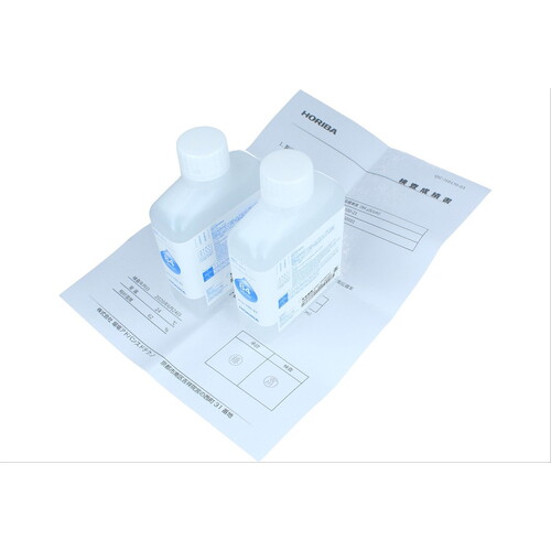 【別途送料あり】堀場製作所（HORIBA）　電気伝導率標準液（検査成績書付）　１００－２１ＴＣ　【品番：3200851141】